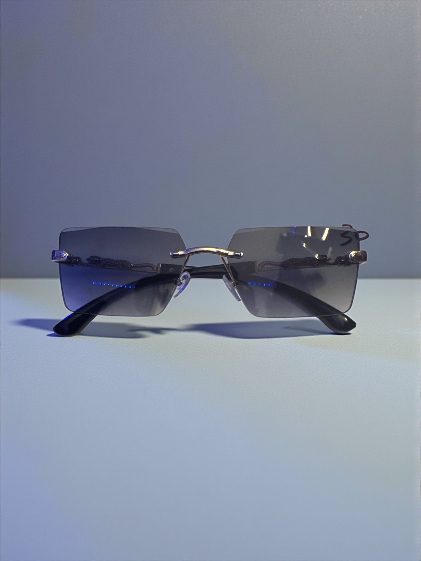 Sunglasses 52